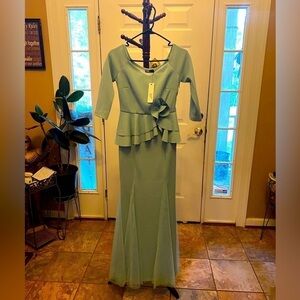 NWT INA SAGE GREEN EVENING GOWN SIZE S